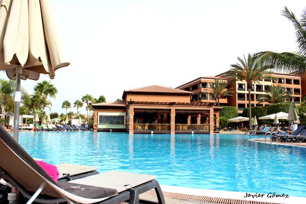 hotel-h10-costa-adeje-palace-piscinas