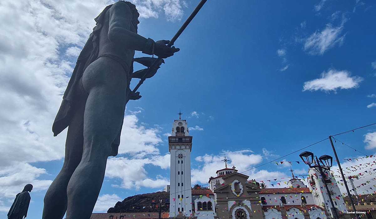 Añaterve con la Basílica de Candelaria