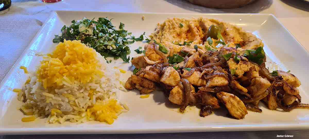 Plato de Kebab en el Safran een Santa Úrsula