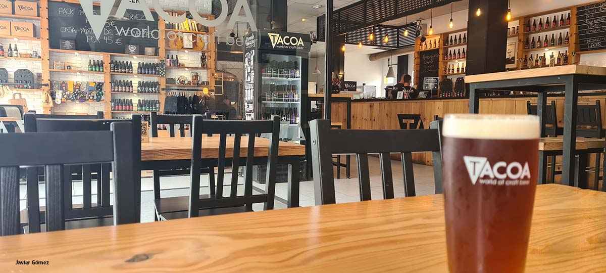 Cerveceria Tacoa interior