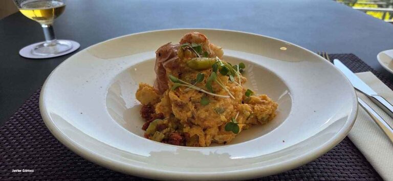 Ensaladilla de batata en el Mirador de Santa Cruz 1 768x355