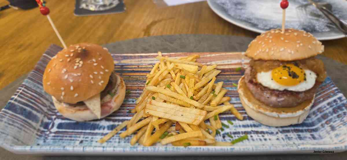 Rincón de la Maestra en Las Chafiras - mini burguers -