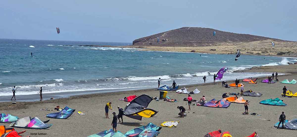 Playa de El Médano en Tenerife - deportes acuáticos