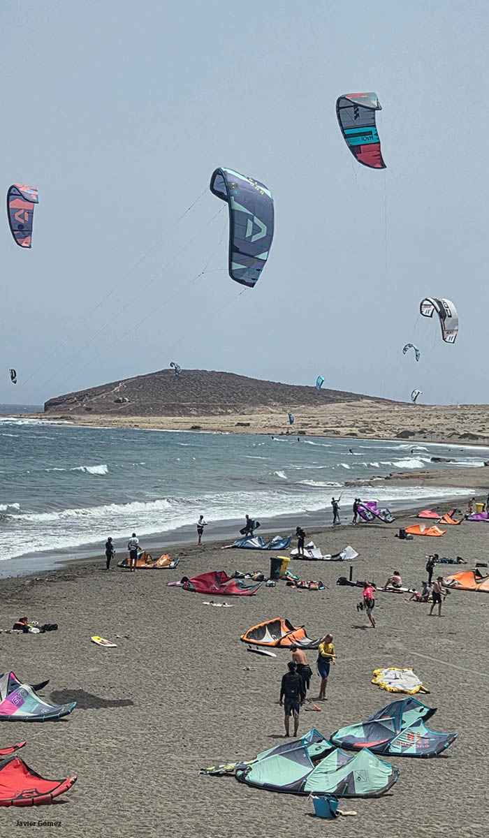 Playa de El Médano en Tenerife - deportes acuáticos