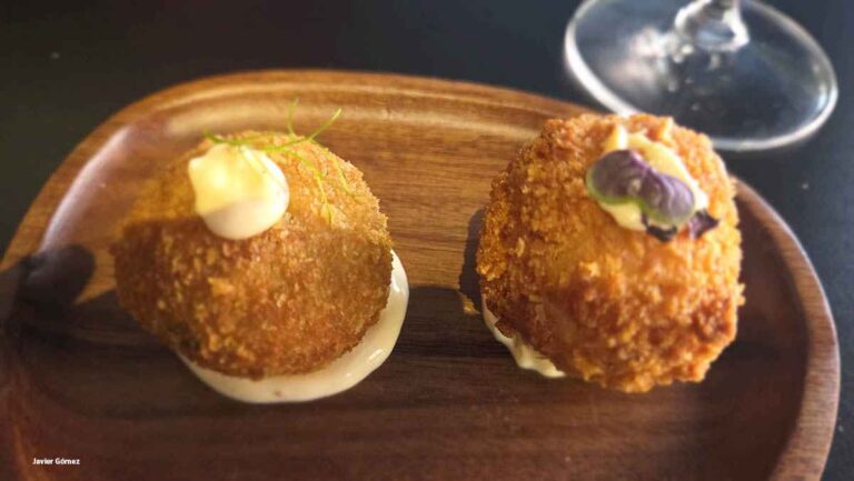 Croquetas en Vinoteca con pasion 768x433