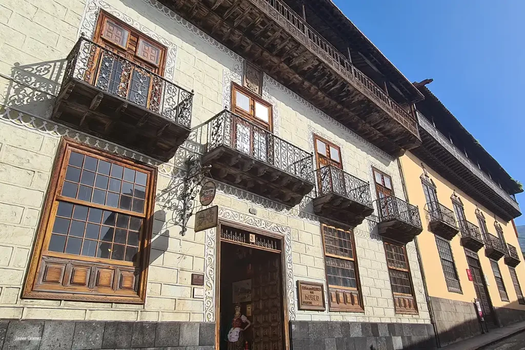 Casa de los Balcones