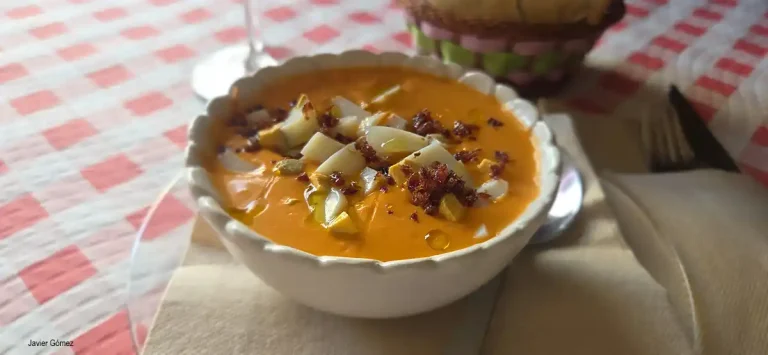 Salmorejo en el Jardin de Moises 768x355