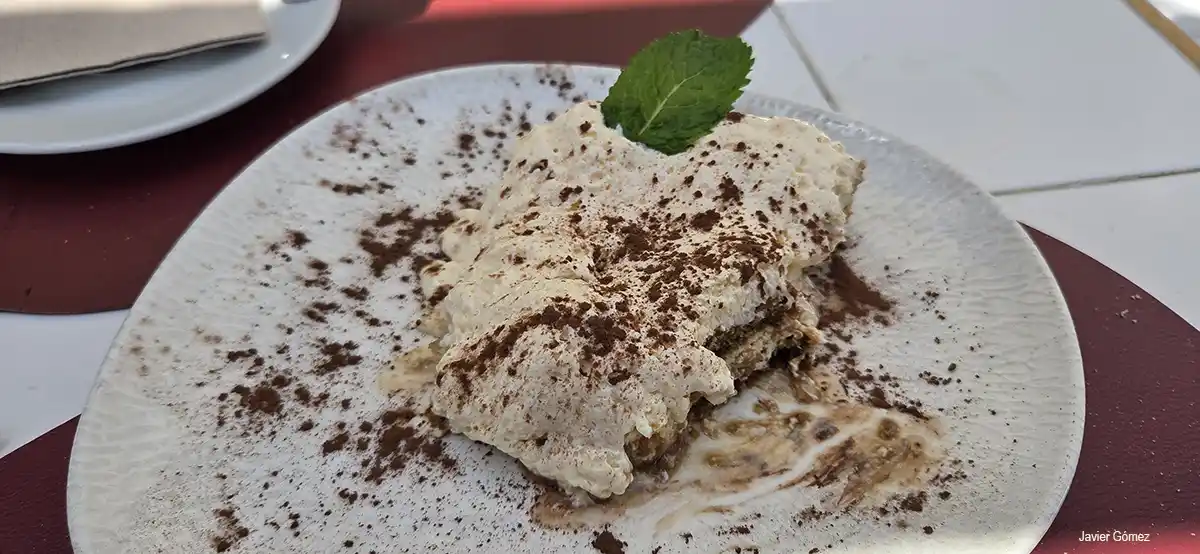 Tiramisú en The White Tapas en Adeje