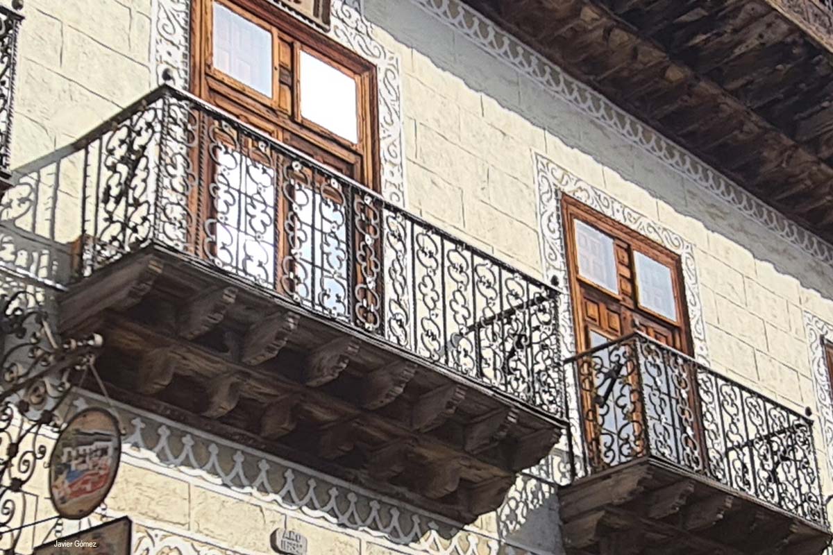 Casa de los Balcones - detalle de la fachada