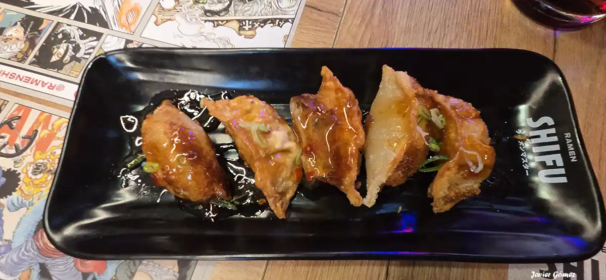 Age gyozas en Ramen Shifu Age gyozas en Ramen Shifu
